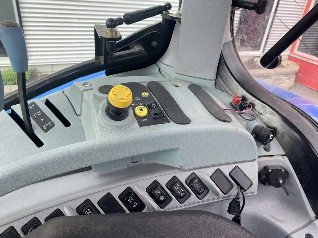 New Holland T6.155 2021