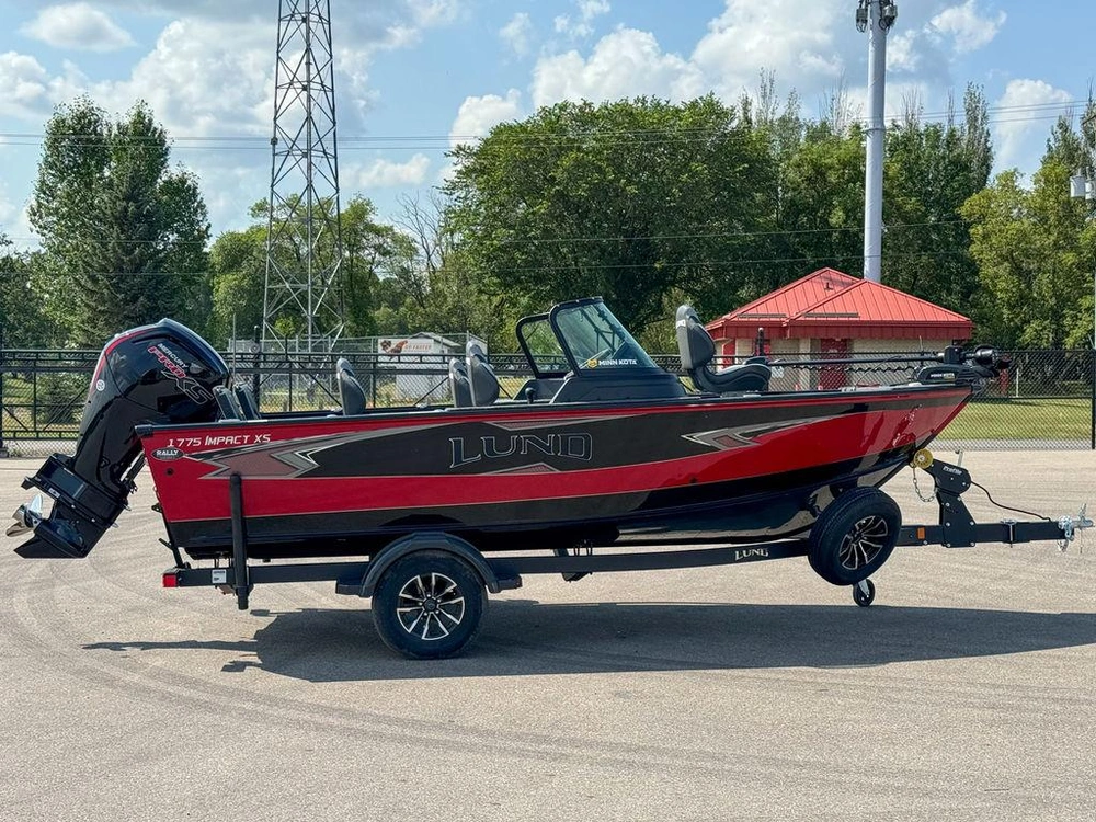 2025 Lund Boat Co 1775 Impact Xs alt