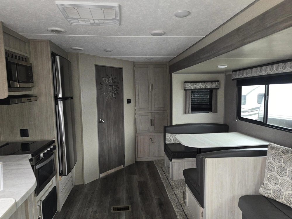 Coachmen Catalina 243rbs 2022 alt