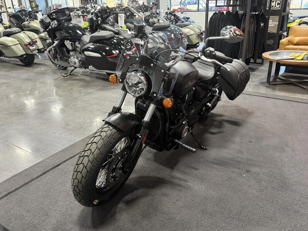 2025 Indian Motorcycle Super Scout, Blk Smk W/grfx, Tech, 49st Limited + Tech alt