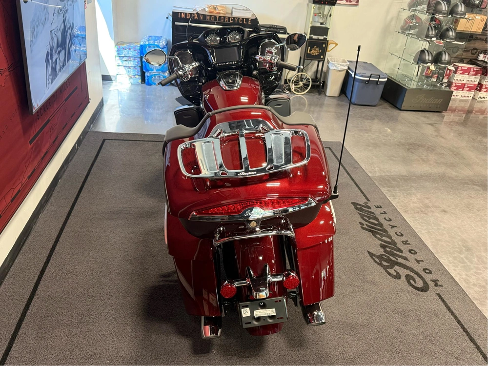 2025 Indian Motorcycle Pursuit Limited, 49st Limited alt