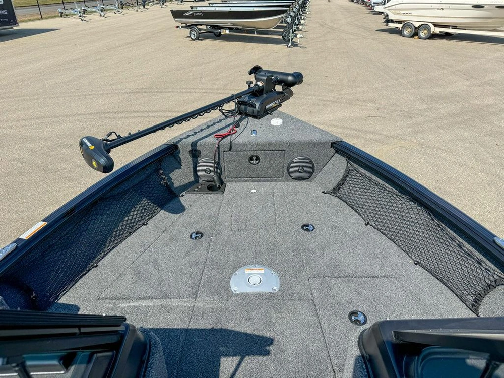 2025 Lund Boat Co 1775 Impact Xs alt