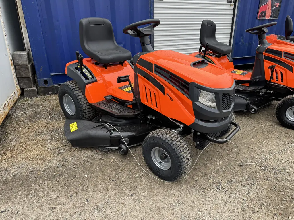 Ducar LITTLE BEAVER LAWN TRACTOR,42",452CC,HYDROSTATIC  2026