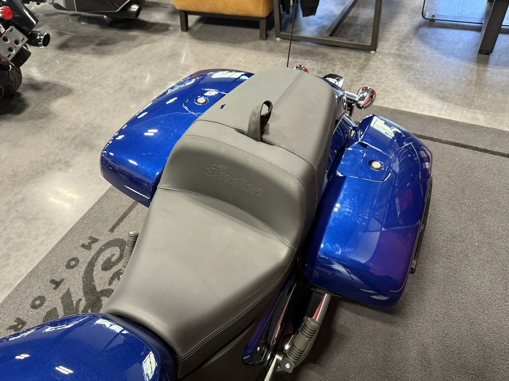 2021 Indian Motorcycle Challenger Limited, Deepwater Mtllc, 49st Limited alt
