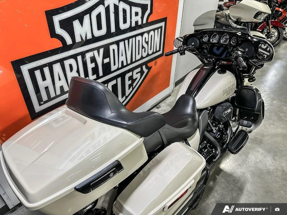 2023 Harley-davidson Flhxst alt