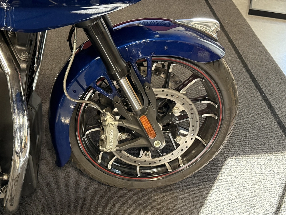 2021 Indian Motorcycle Challenger Limited, Deepwater Mtllc, 49st Limited alt