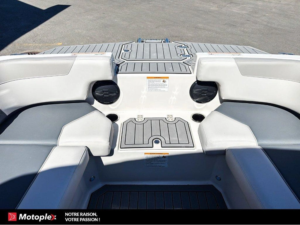 2026 Starcraft Svx 190 Ob 140hp Deck Boat Bateau Ponté alt