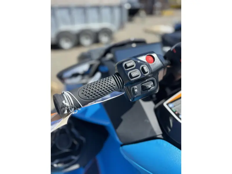 2026 Sea-Doo RXP X 325 w/AUDIO & iBR