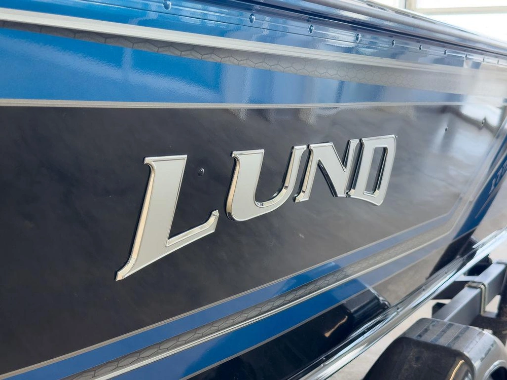 2025 Lund Boat Co 1775 Impact Xs Sport alt