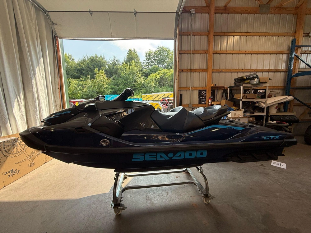 2025 Sea-doo Gtx 170 + Tech Package alt