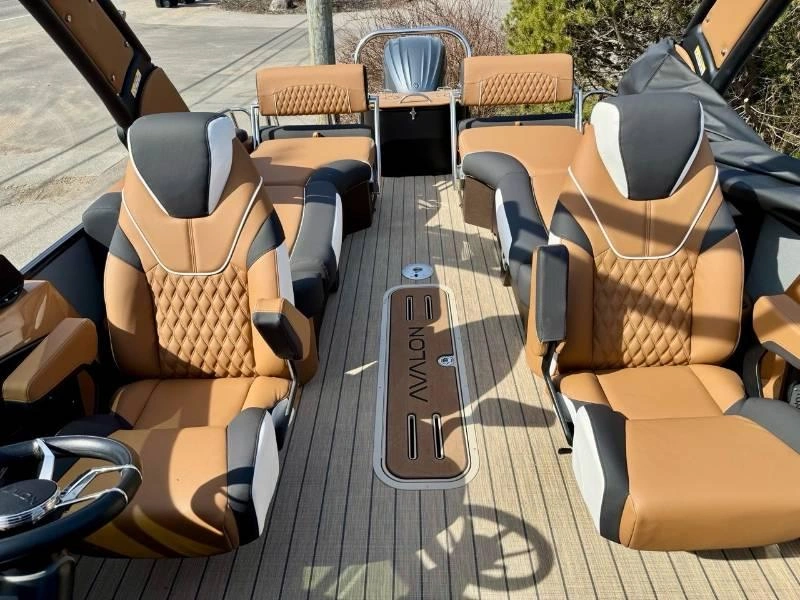 2026 Avalon Excalibur Ltd Qls 25 Pieds alt