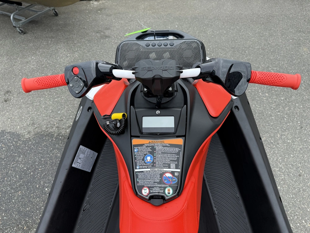 2026 Sea-doo Spark™ 3up Trixx-90 (sound System) alt