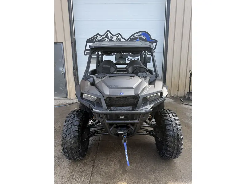 2026 Polaris GENERAL XP 4 1000 ULTIMATE SUPER GRAPHITE thumbnail 2