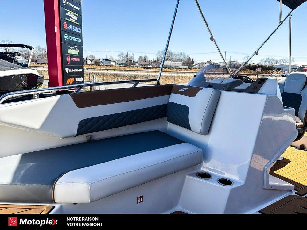 Starcraft Svx 171 Ob 90hp Deck Boat Bateau Ponté 2026 alt