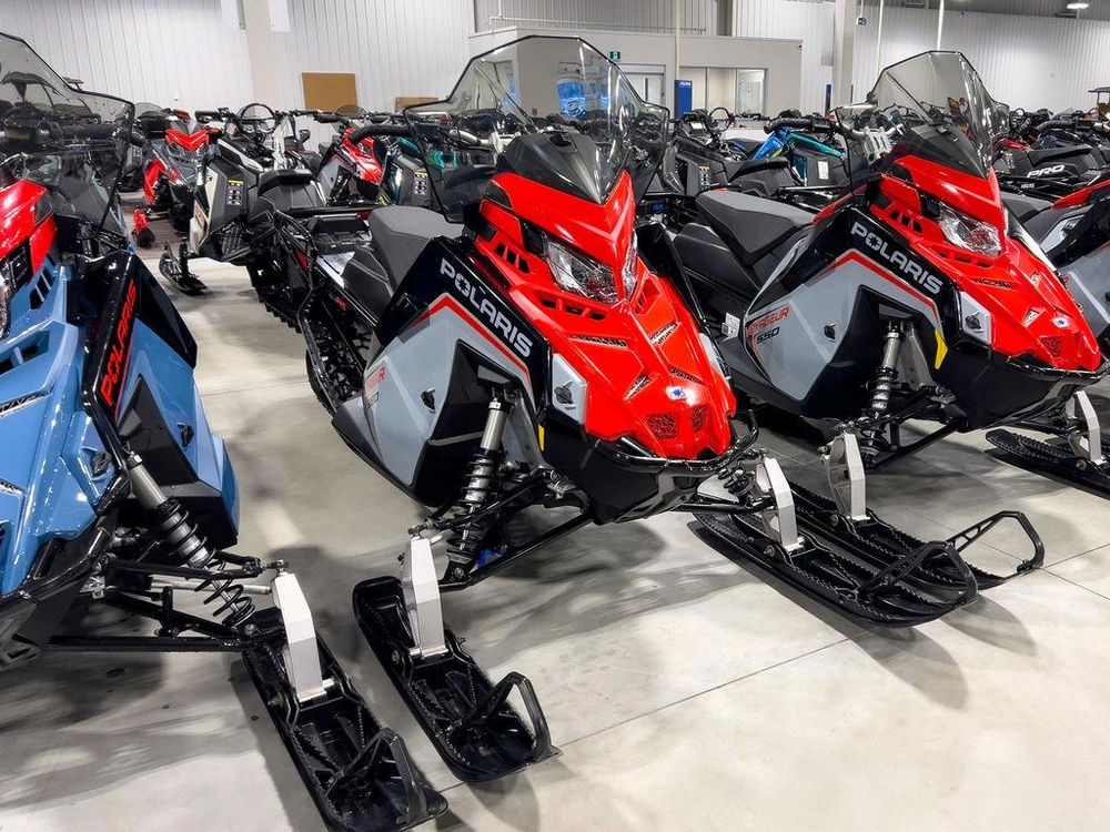 2025 Polaris 650 Voyageur 146 Es alt