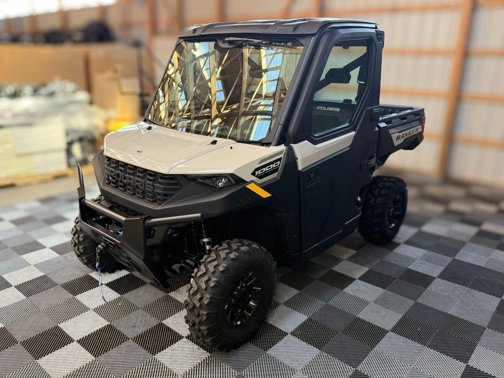 2026 Polaris Ranger 1000 Cab - Mirage Beige alt