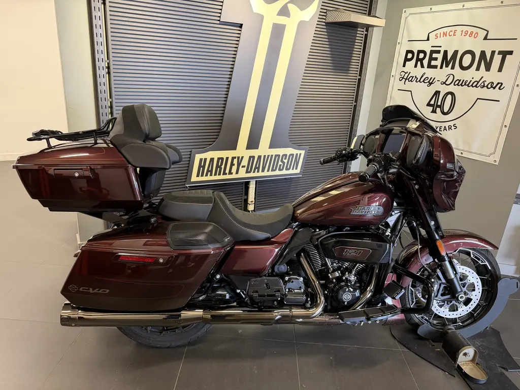 Harley-Davidson CVO Street Glide FLHXSE 2024 - FLHXSE