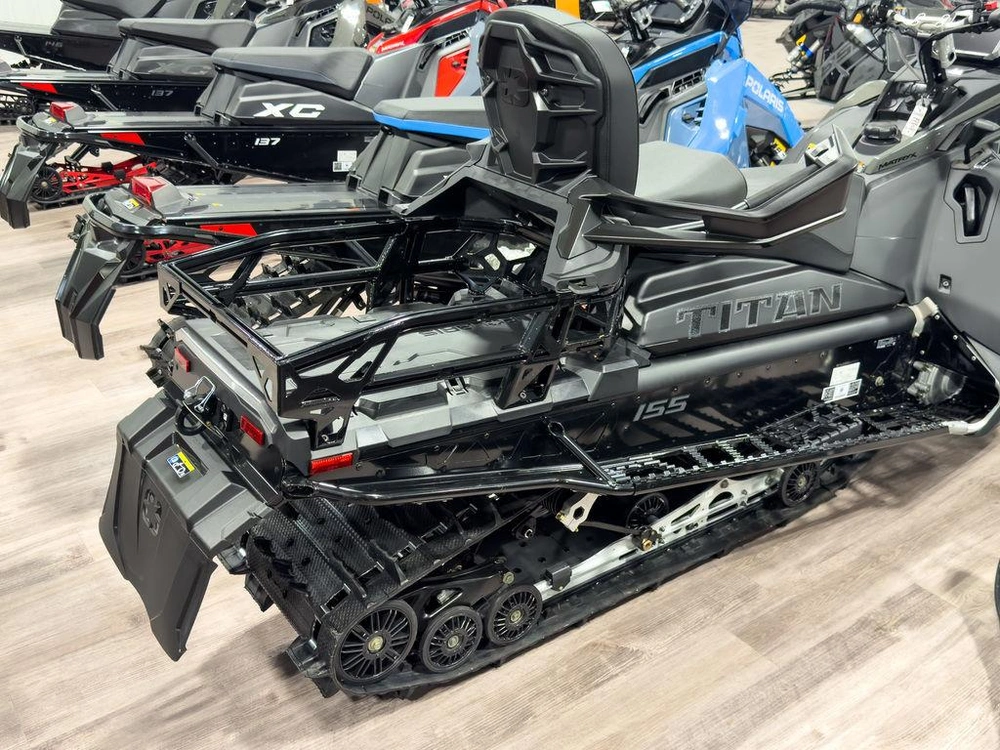 2025 Polaris 650 Titan Adventure 155 1.8" alt