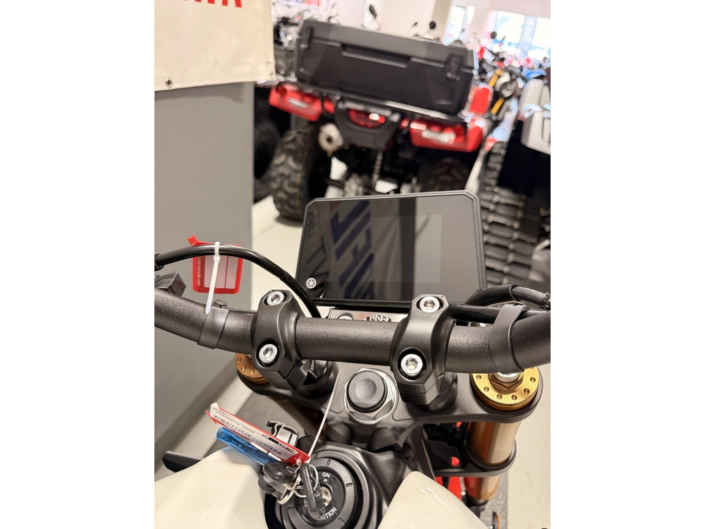 Yamaha Xsr900 Xsr 900 2026 alt