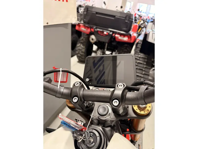 Yamaha XSR900 XSR 900 2026