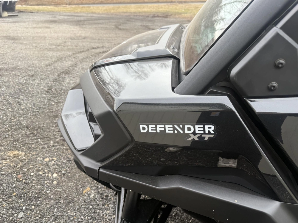 2026 Can-am Defender Xt Cab Hd11 W/10.25 Infotainment alt