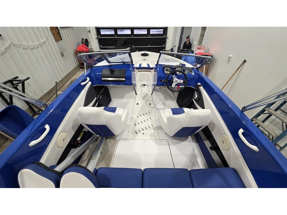 2013 Glastron Gt 185 Fish & Ski alt
