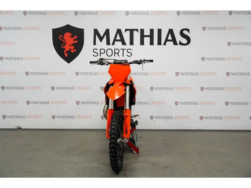 2025 KTM 125 SX thumbnail 3