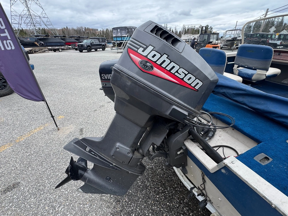 Crestliner Super Hawk 1600 1999 alt