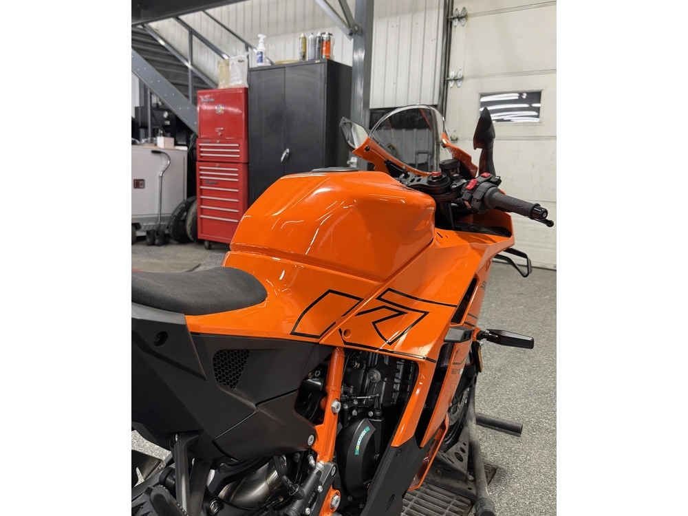 Ktm 990 Rc R 2026 alt