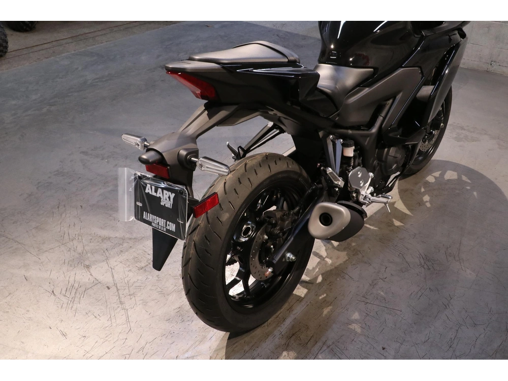 Yamaha Yzf-r3 2026 alt