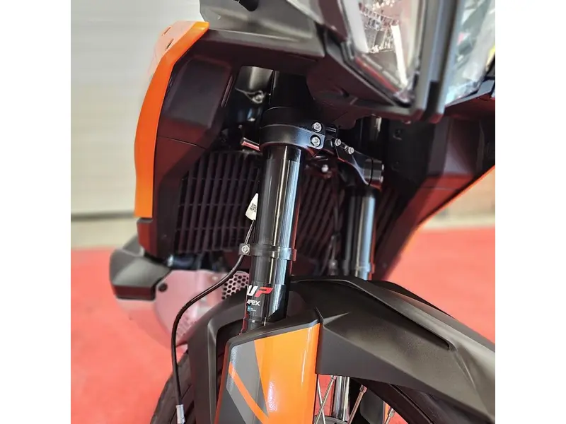 2026 KTM 790 ADVENTURE thumbnail 21