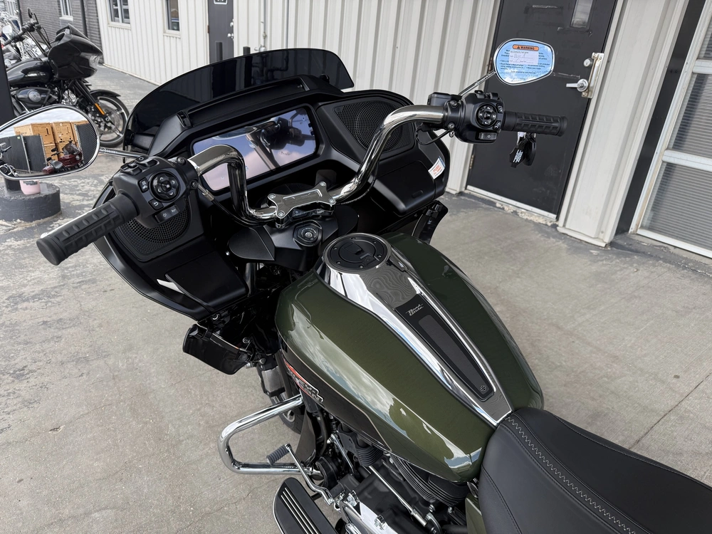 2026 Harley-davidson Road Glide alt