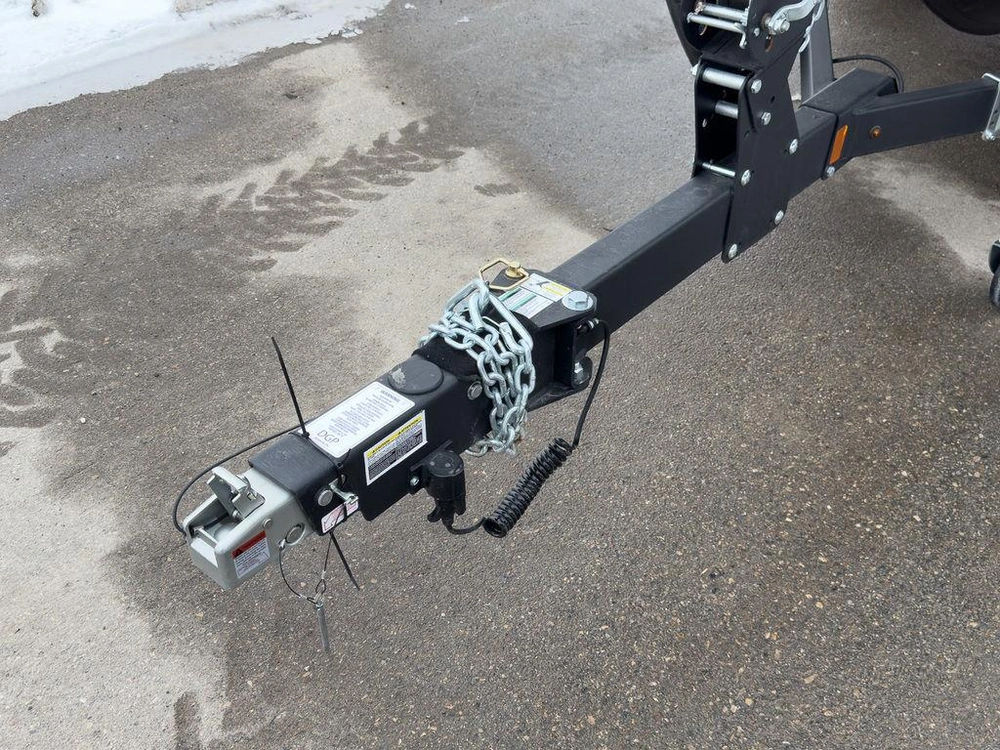 2026 Lund Boat Co 1875 Tyee Sport alt