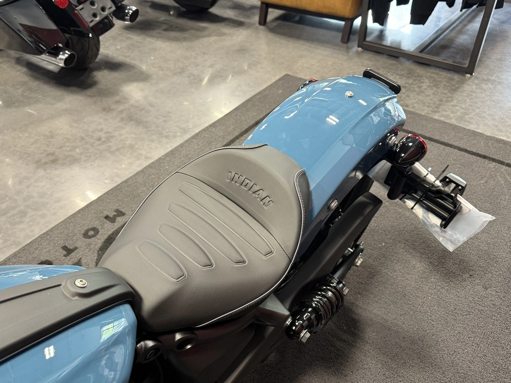 2026 Indian Motorcycle Scout Sixty Bobber Limited alt