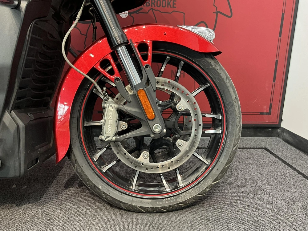 2021 Indian Motorcycle Challenger Limited alt