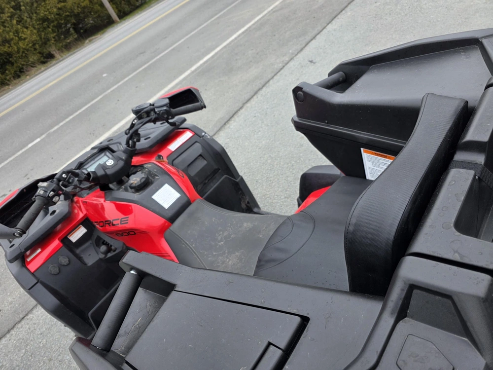 2022 Cfmoto Cforce 600 alt