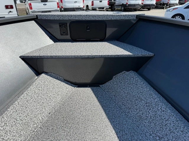 2026 Mirrocraft Outfitter F160t alt