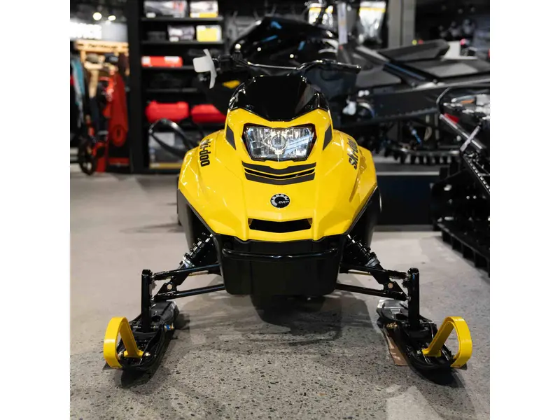 Ski-Doo MXZ 200 2026