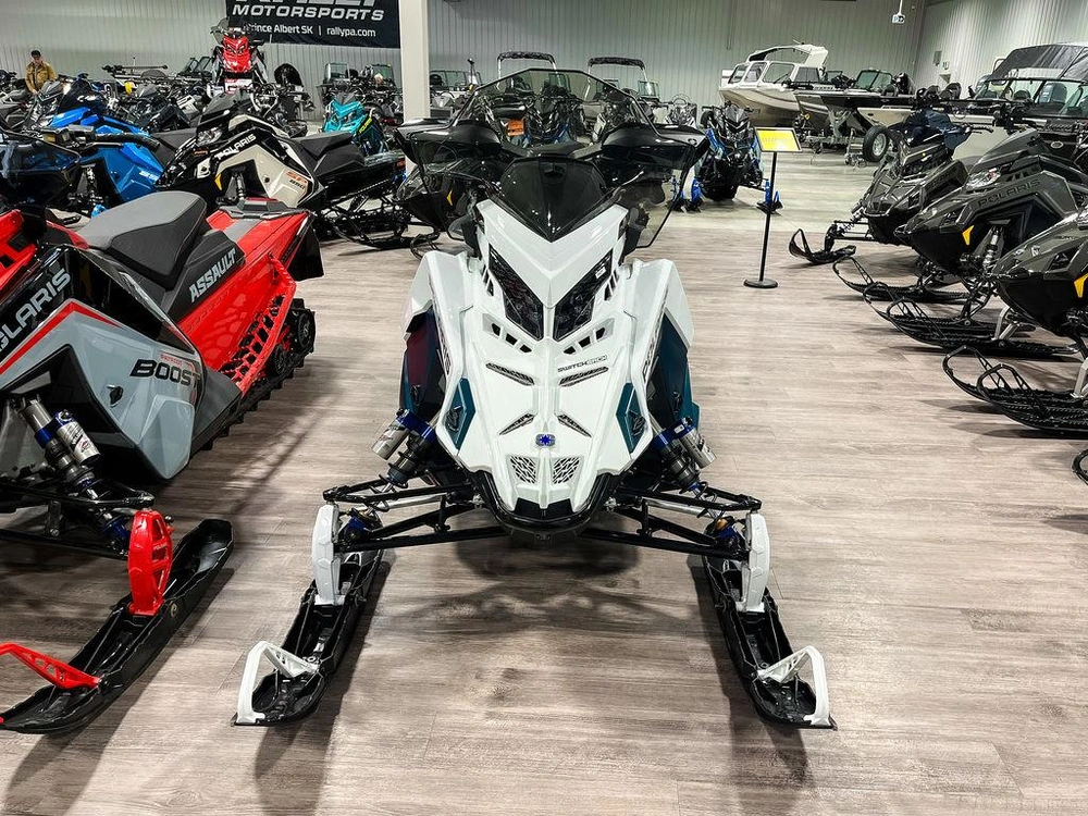 2026 Polaris 850 Switchback Assault 146 - Race Ifs Premium Matte Casecade Green / White alt