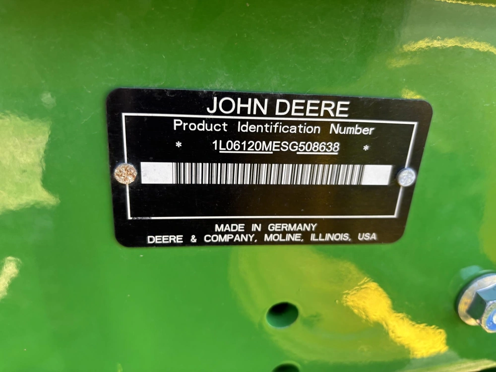2025 John Deere 6120m alt