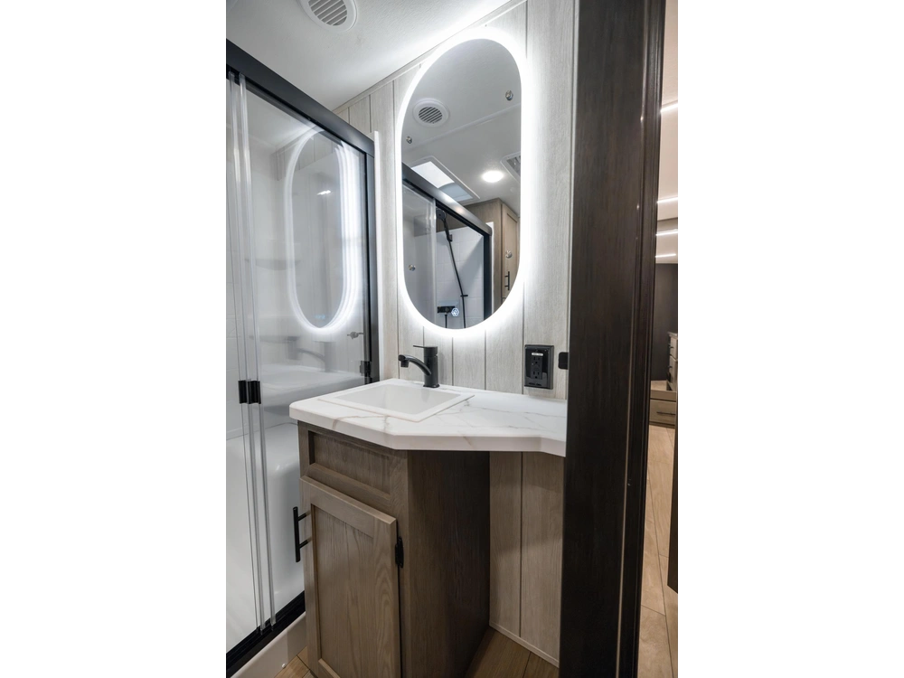 Arctic Wolf 3750 Suite 2026 alt