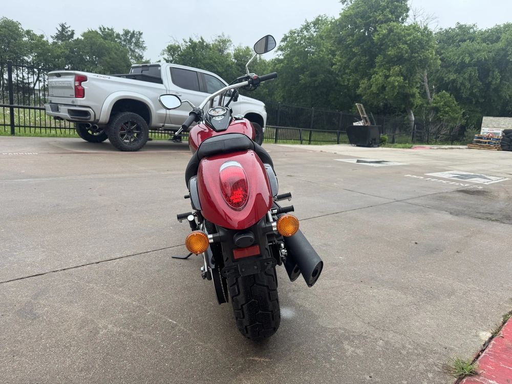 2025 Kawasaki Vulcan Custom alt