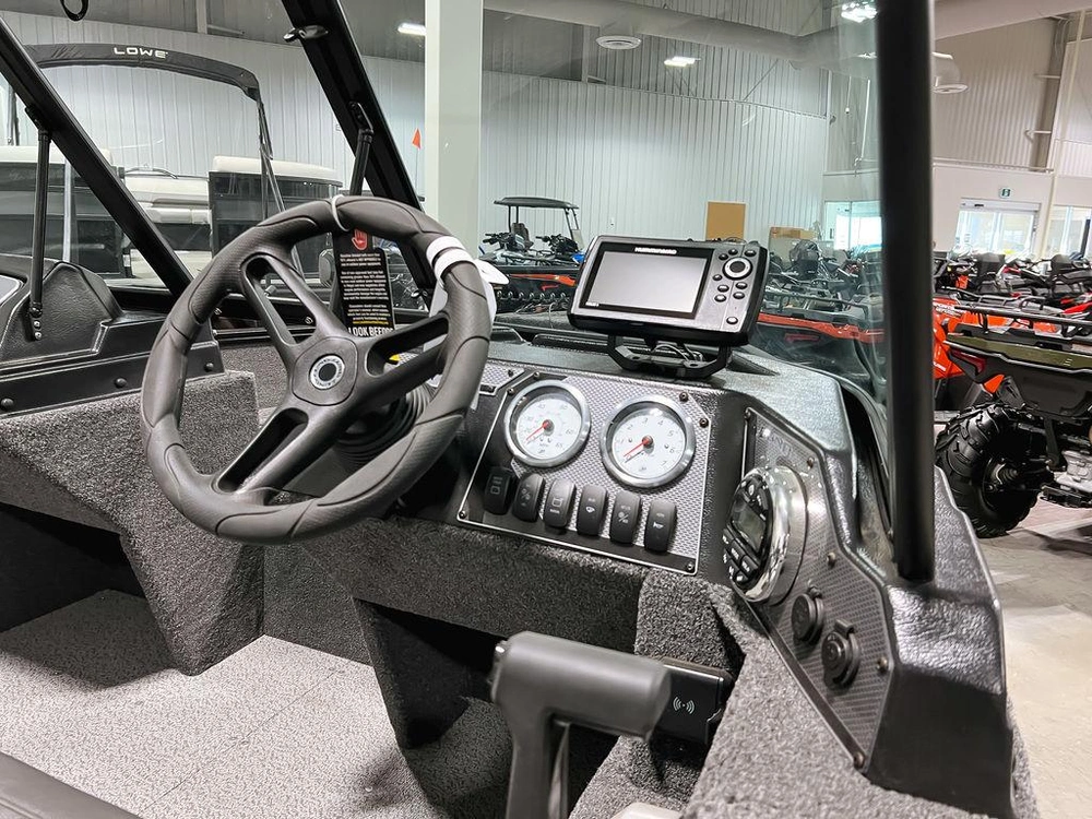 2025 Lund 1650 Angler Sport alt