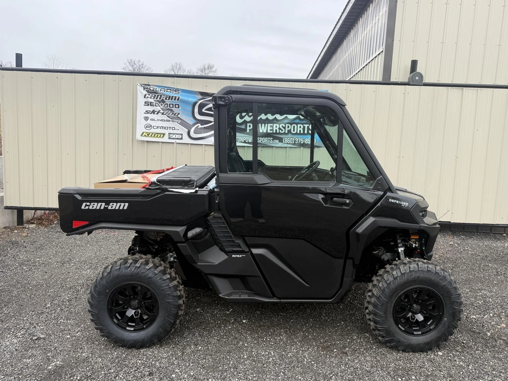 2026 Can-am Defender Xt Cab Hd11 W/10.25 Infotainment alt