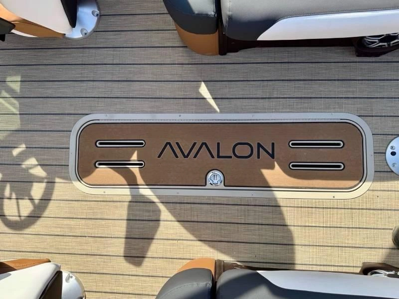 2026 Avalon Excalibur Ltd Qls 25 Pieds alt