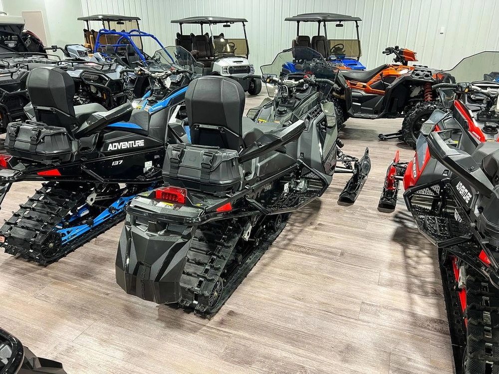 2025 Polaris Prostar S4 Indy Adventure 137 alt