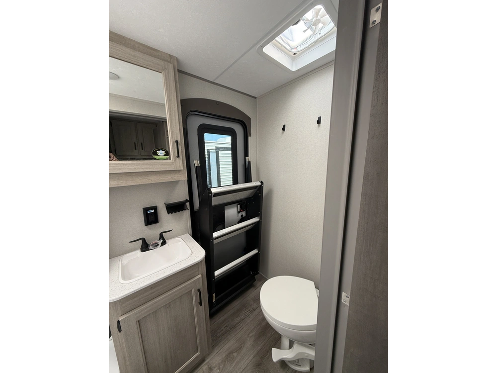 2026 Catalina 323bhdsckl alt