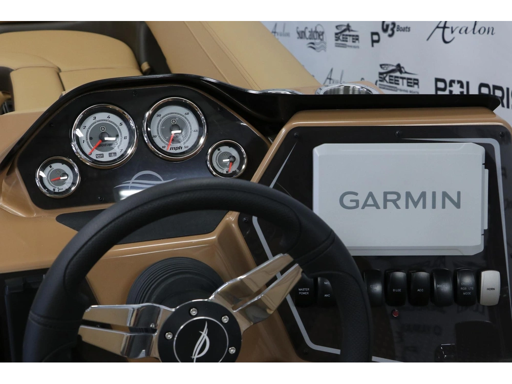 Suncatcher 324rc Fusion + Yamaha 150 Hp 2026 alt