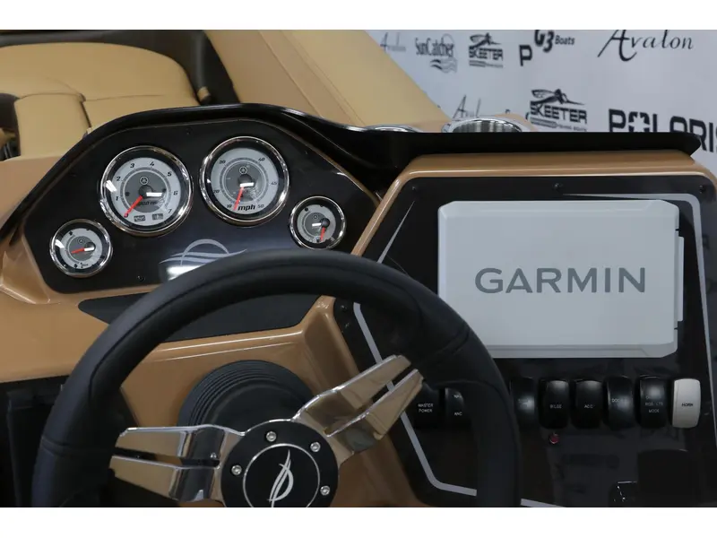 2026 SunCatcher 324RC FUSION + YAMAHA 150 HP thumbnail 13