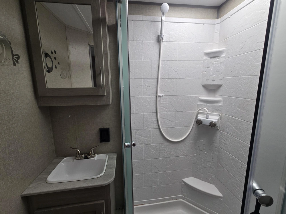 Coachmen Catalina 243rbs 2022 alt